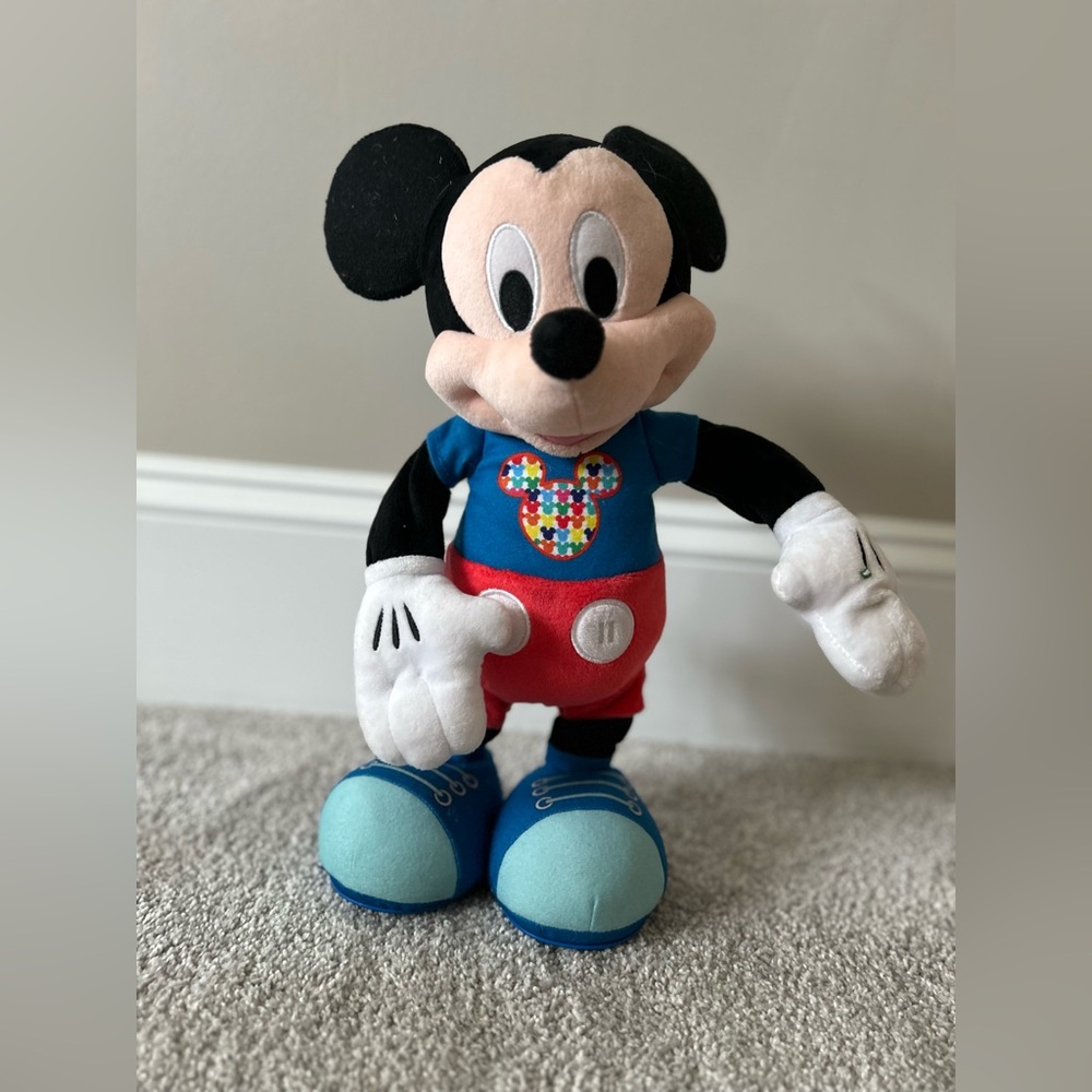 Dancing Mickey Mouse